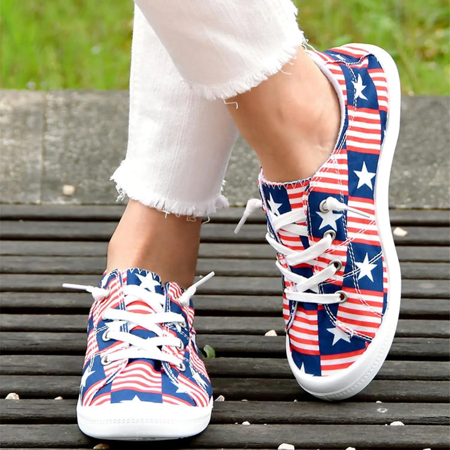 Loafers for Women Comfort Lace-Up Slip-On Walking Shoes Classic Flat Women's Sneakers