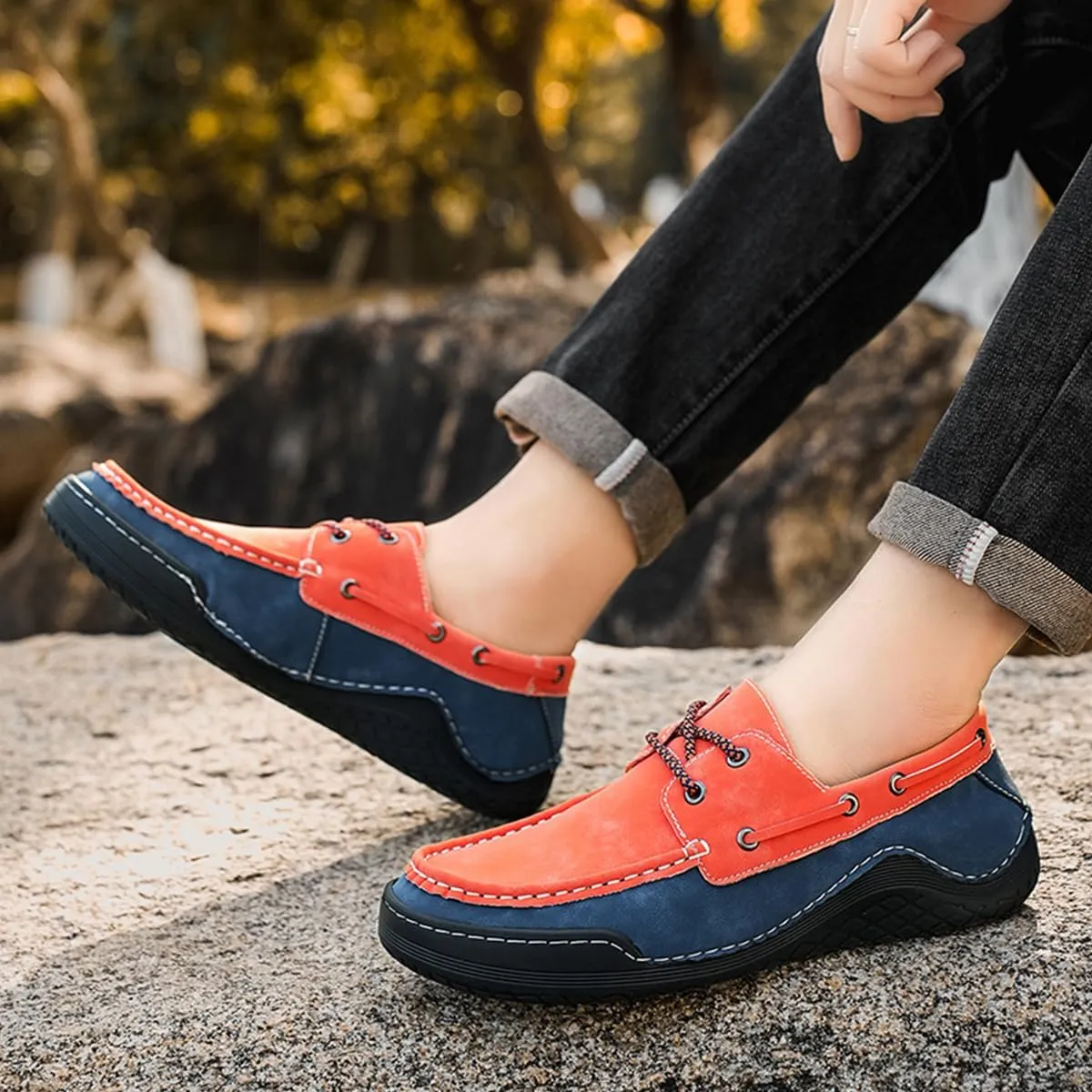 Men's Leather Loafers & Slip-On Lace Up Retro Round Toe Leather Comfortable Driving Shoes Fashionable Non-Slip Walking Shoes