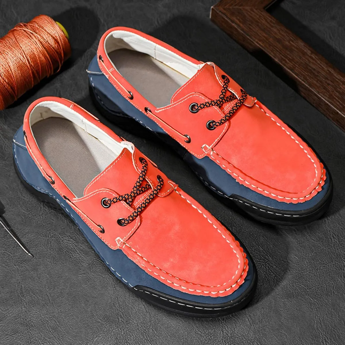 Men's Leather Loafers & Slip-On Lace Up Retro Round Toe Leather Comfortable Driving Shoes Fashionable Non-Slip Walking Shoes