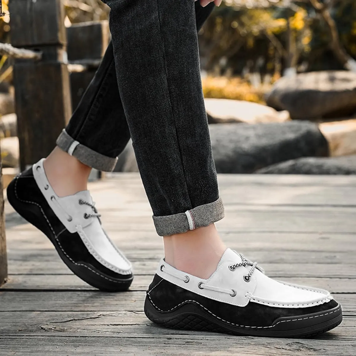 Men's Leather Loafers & Slip-On Lace Up Retro Round Toe Leather Comfortable Driving Shoes Fashionable Non-Slip Walking Shoes