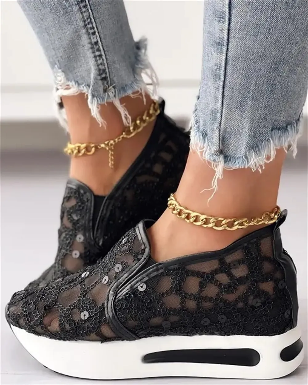 Sequins Lace-up Muffin Sneakers