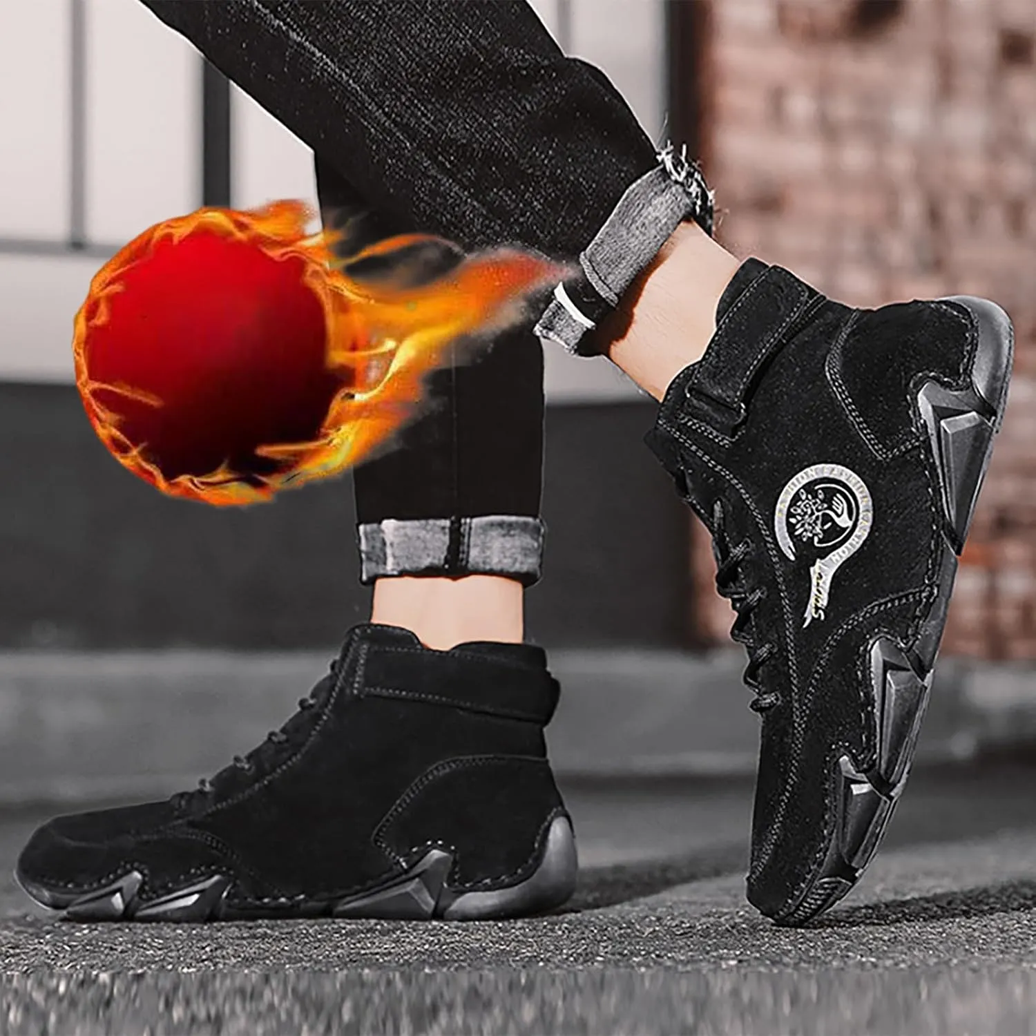 Shoes New Winter Men's Padded Leather Korean High Top Hook Loop Short Boots Lace-Up Lightweight Sport Shoes