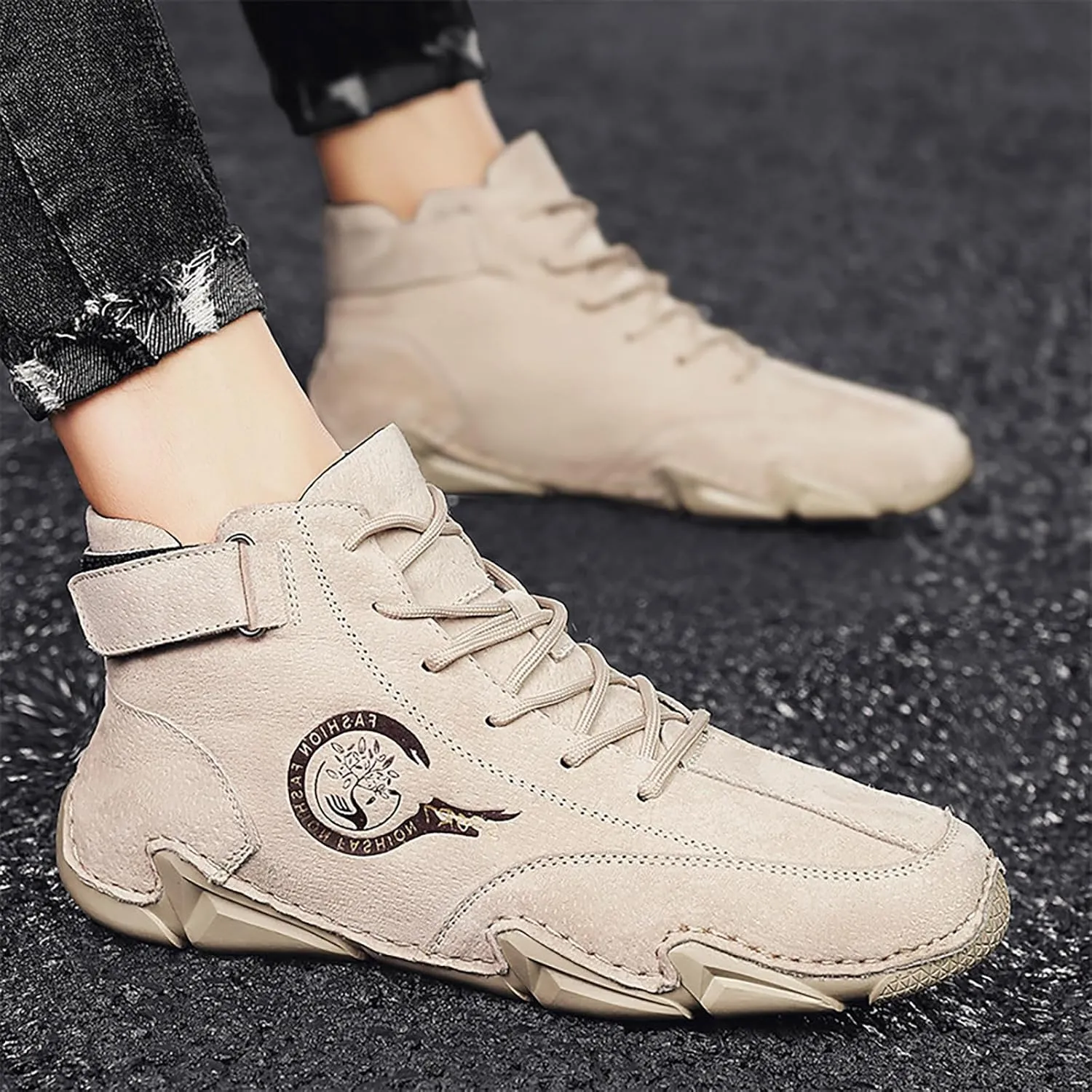 Shoes New Winter Men's Padded Leather Korean High Top Hook Loop Short Boots Lace-Up Lightweight Sport Shoes