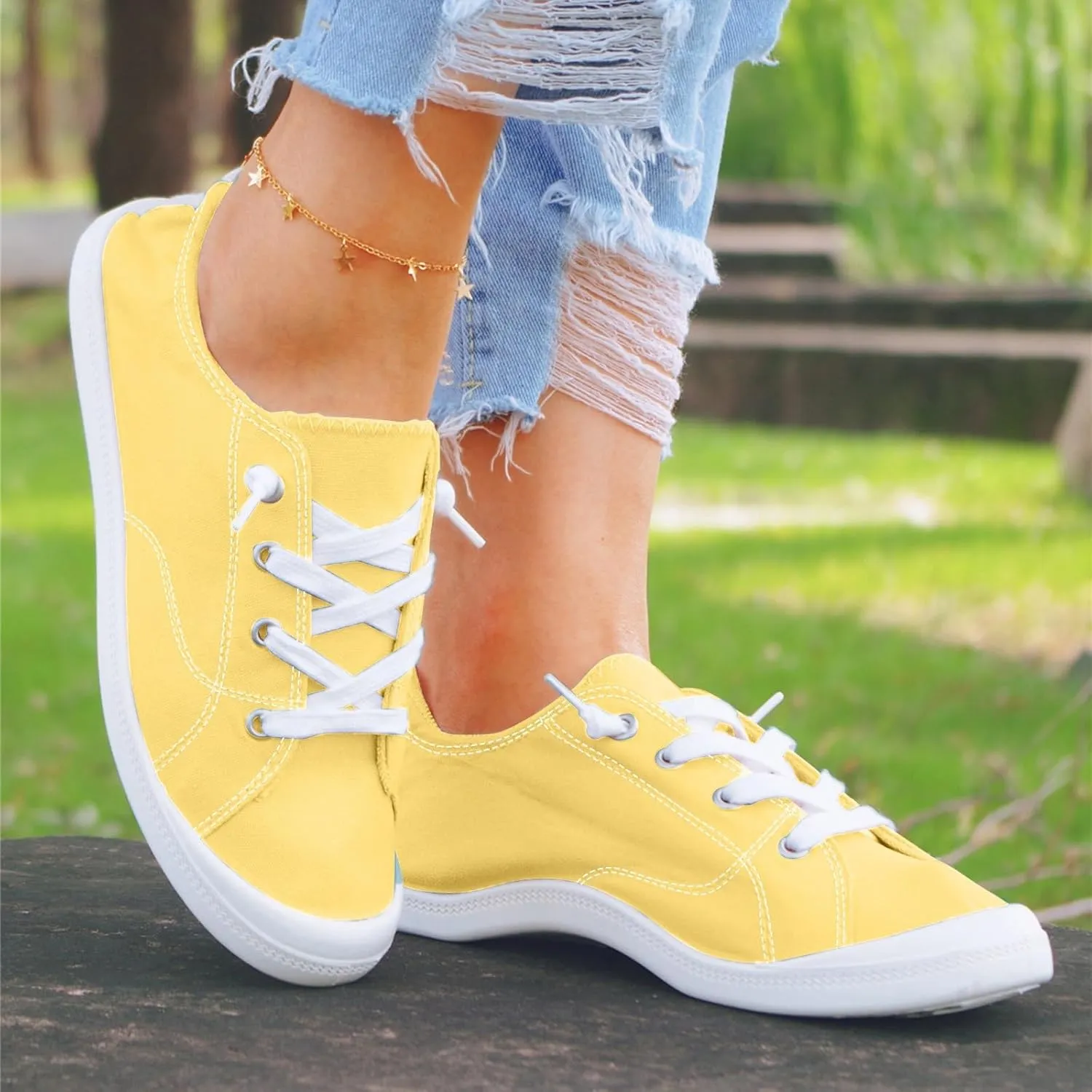 Women Slip On Tennis Shoes Low Top White Black Casual Sneakers for Women Lace Up Fashion Comfortable Ladies
