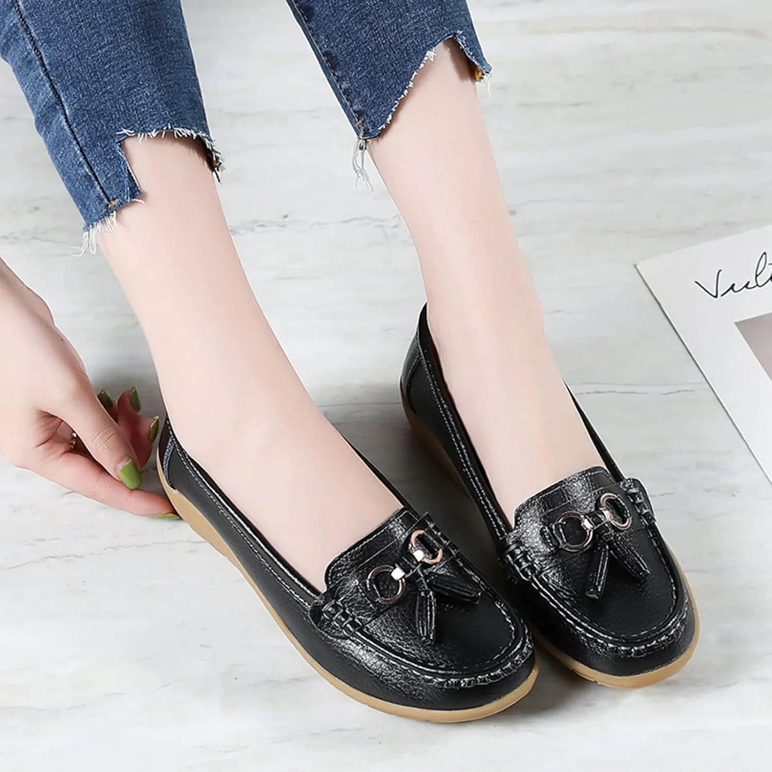 Womens Slip-on Loafers Womens Walking Flat Loafer Slip On Leather Loafer Comfortable Flat Shoes Outdoor Driving Shoes