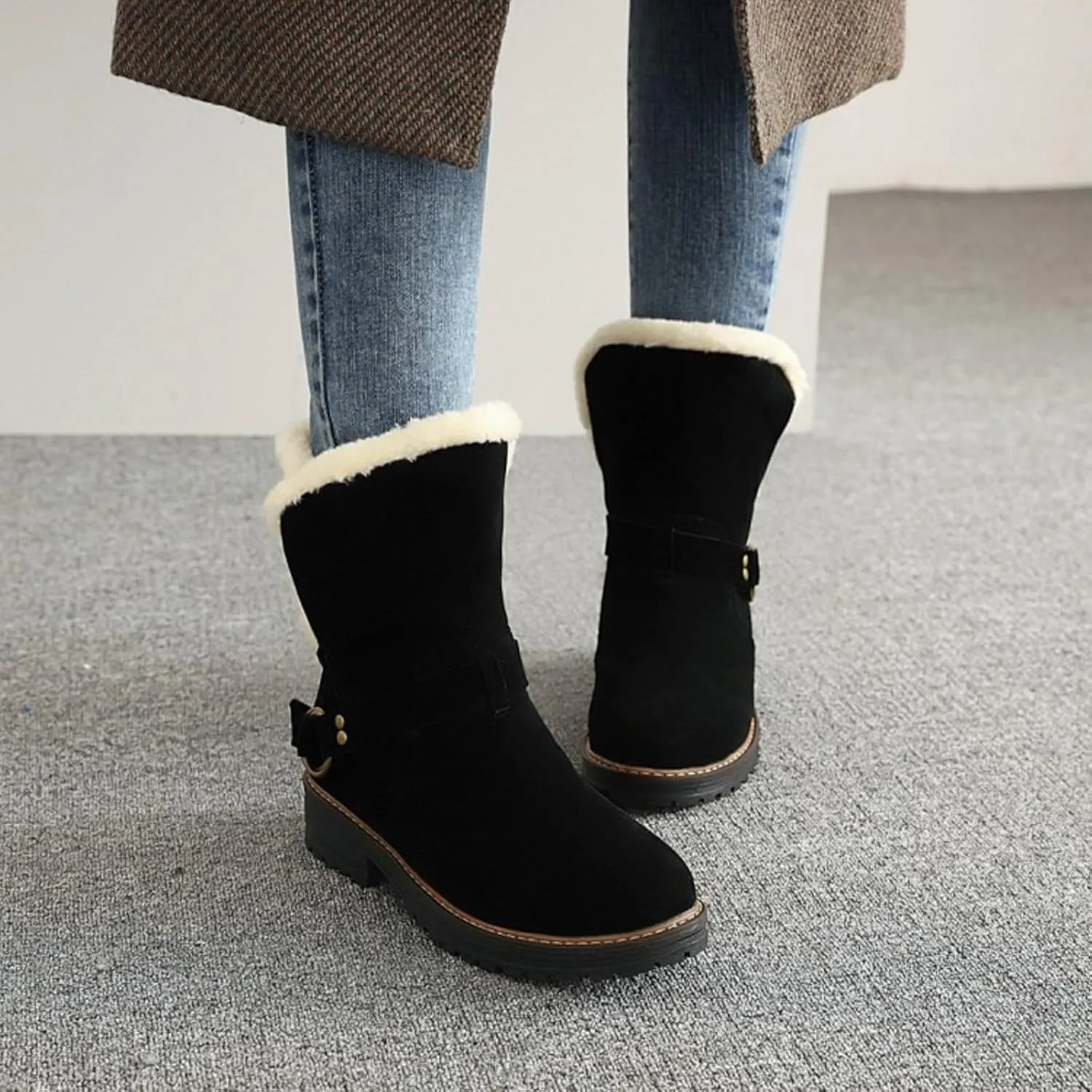 Womens Winter Snow Boots Cute Round Toe Warm Fur Lined Winter Suede Women's Slip On Boot Comfortable Winter Boot