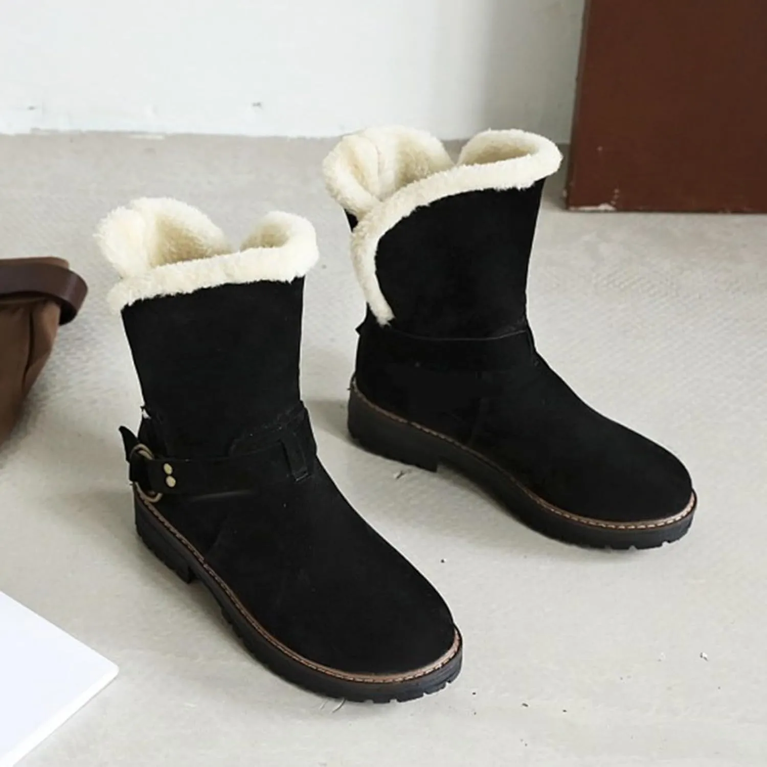 Womens Winter Snow Boots Cute Round Toe Warm Fur Lined Winter Suede Women's Slip On Boot Comfortable Winter Boot