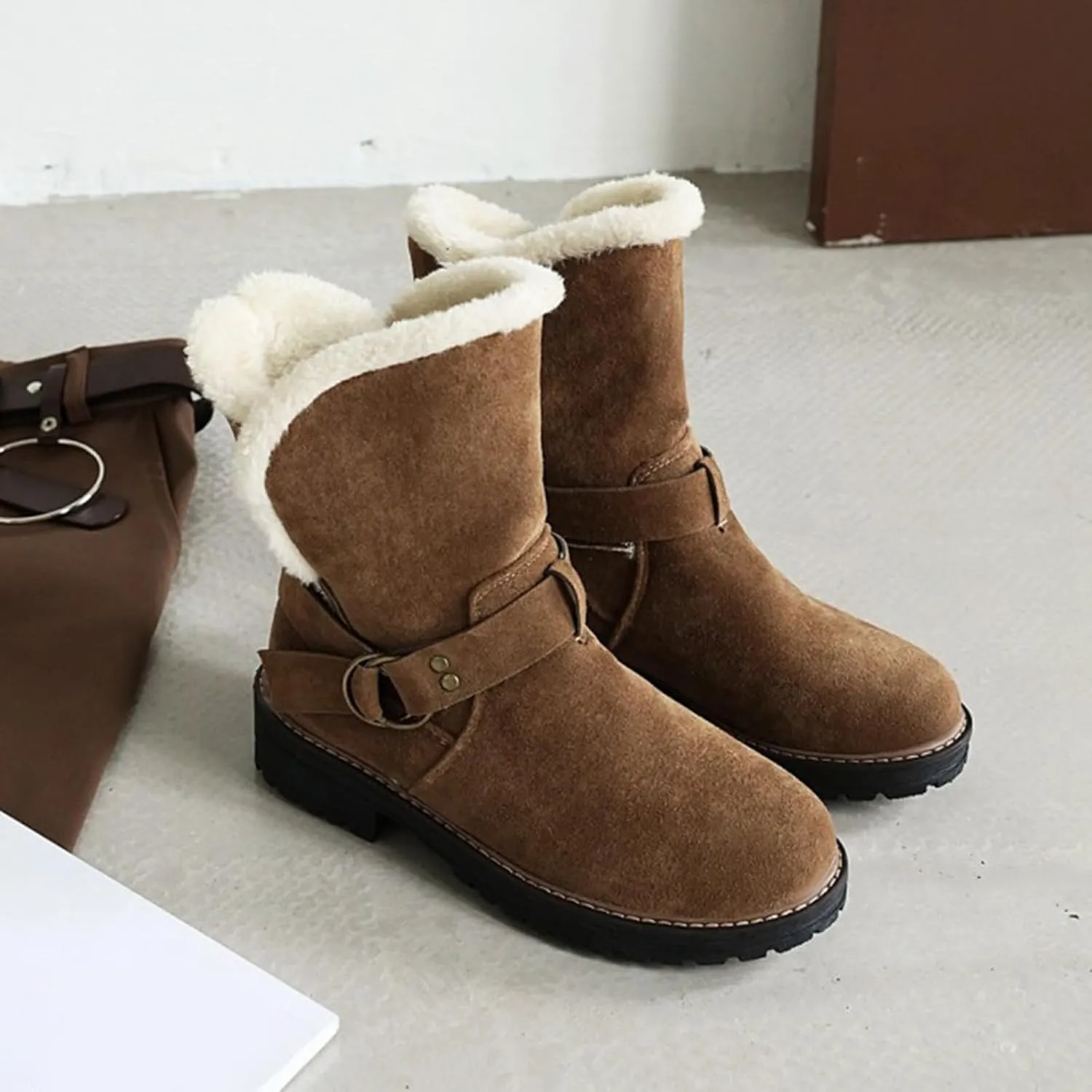 Womens Winter Snow Boots Cute Round Toe Warm Fur Lined Winter Suede Women's Slip On Boot Comfortable Winter Boot