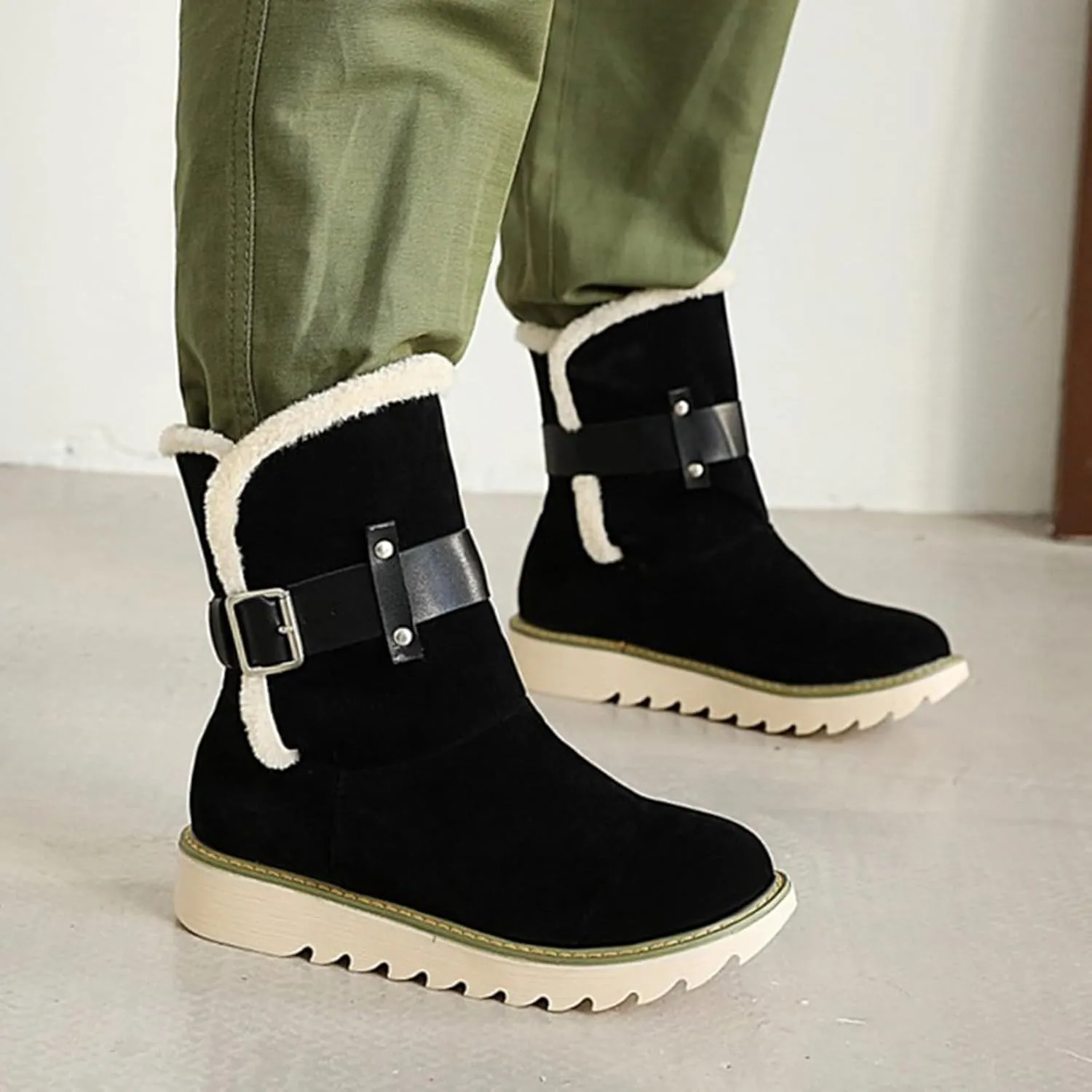 Womens Winter Snow Boots Cute Round Toe Warm Fur Lined Winter Suede Women's Slip On Boot Comfortable Winter Boot